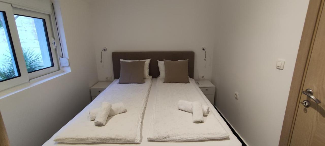 Zoran Apartments 스베티스테판 외부 사진