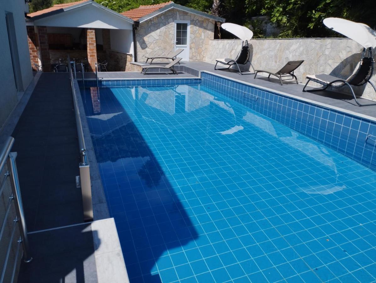 Zoran Apartments 스베티스테판 외부 사진